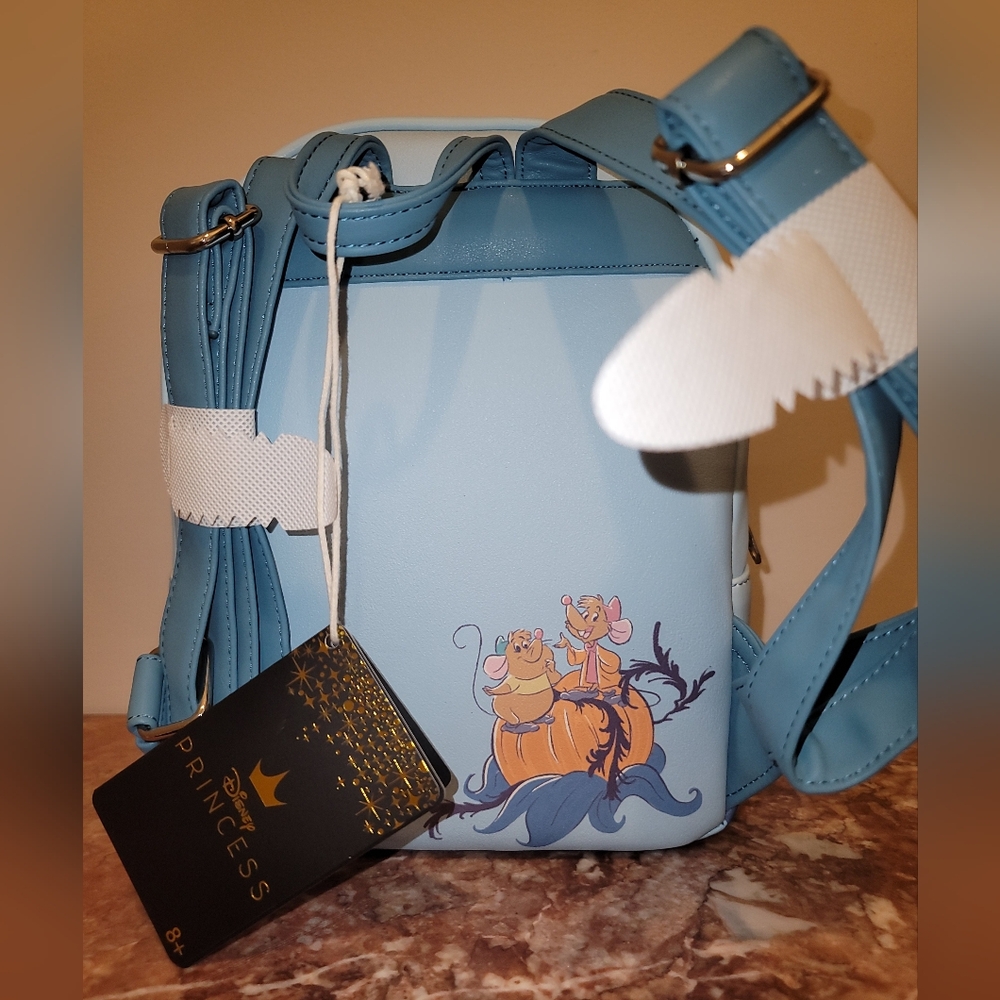 NWT Loungefly Disney Cinderella Ball Gown Mini Backpack - Picture 7 of 10